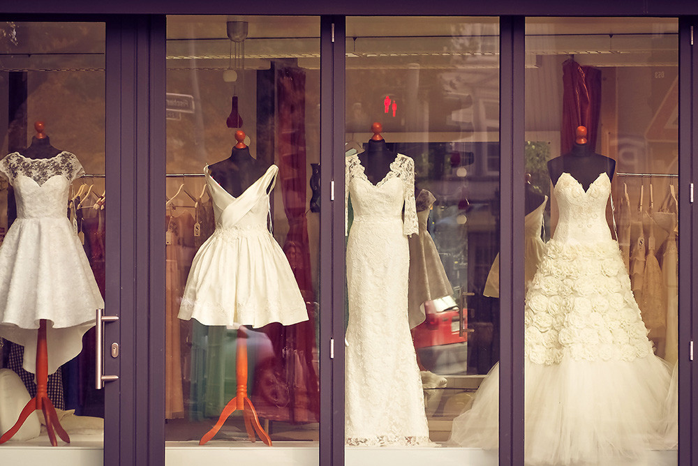 La Teinturerie: Your wedding dress dry cleaners !